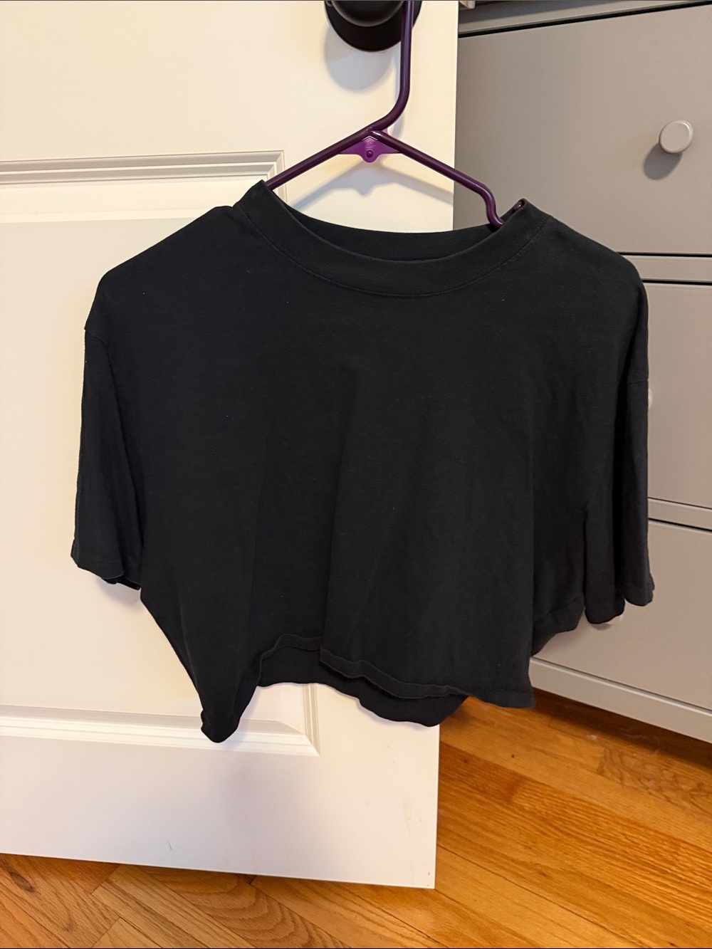Abercrombie & Fitch. Classic Black Cropped Tee — Relaxed Short Sleeve Crop Top